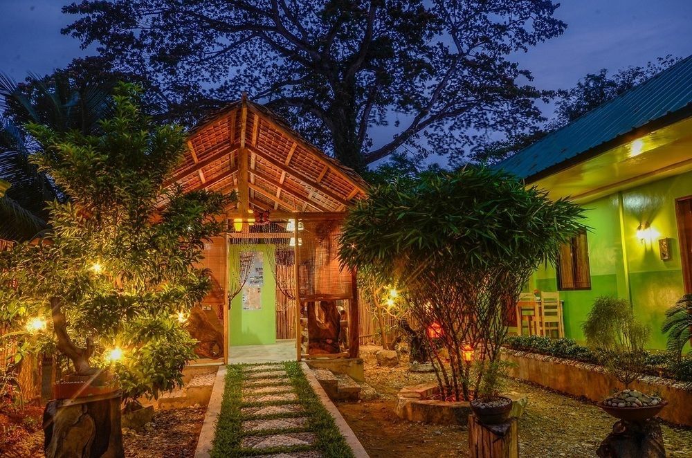 Butterfly Totem Guesthouse Puerto Princesa Exterior foto
